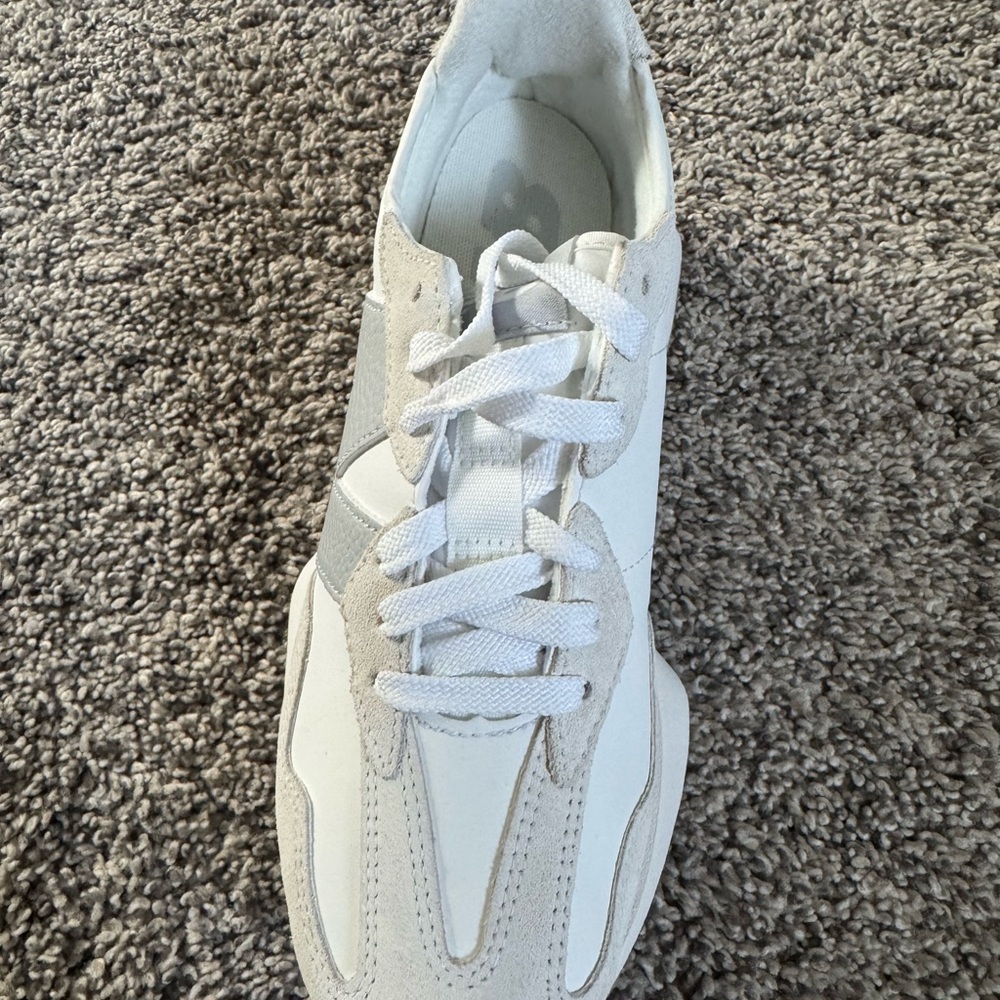 New Balance 327 - Picture 11 of 14